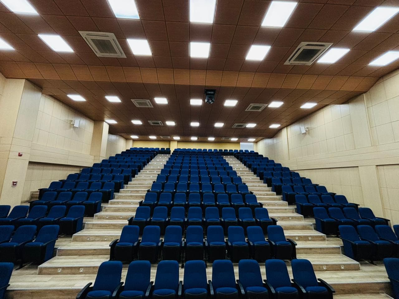 Auditorio comando de policia